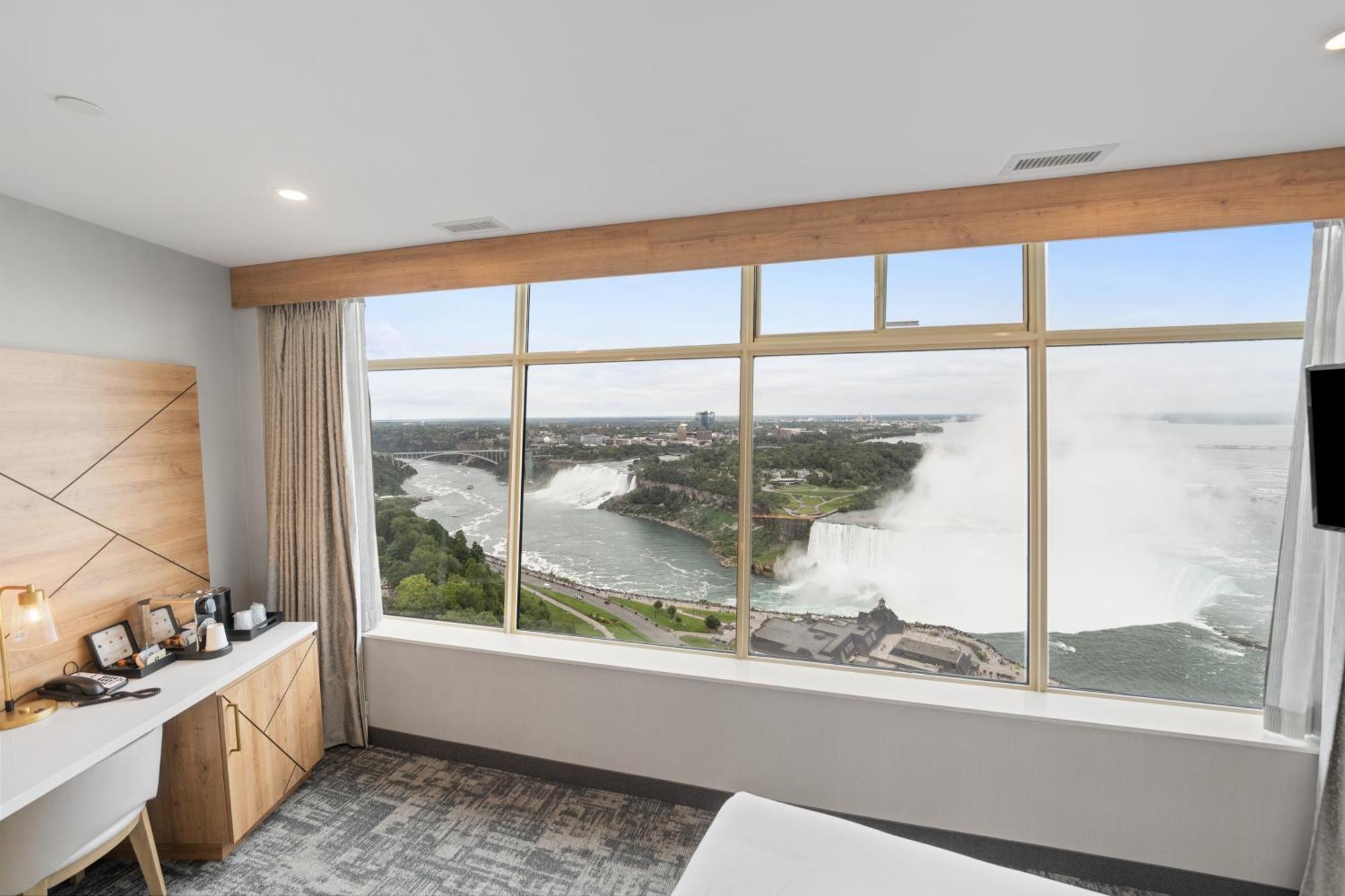 Tower Hotel At Fallsview Niagara Falls Ngoại thất bức ảnh